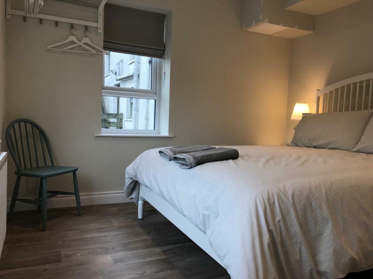 Bush House Accommodation - The Courthouse Apartment Bushmills Esterno foto