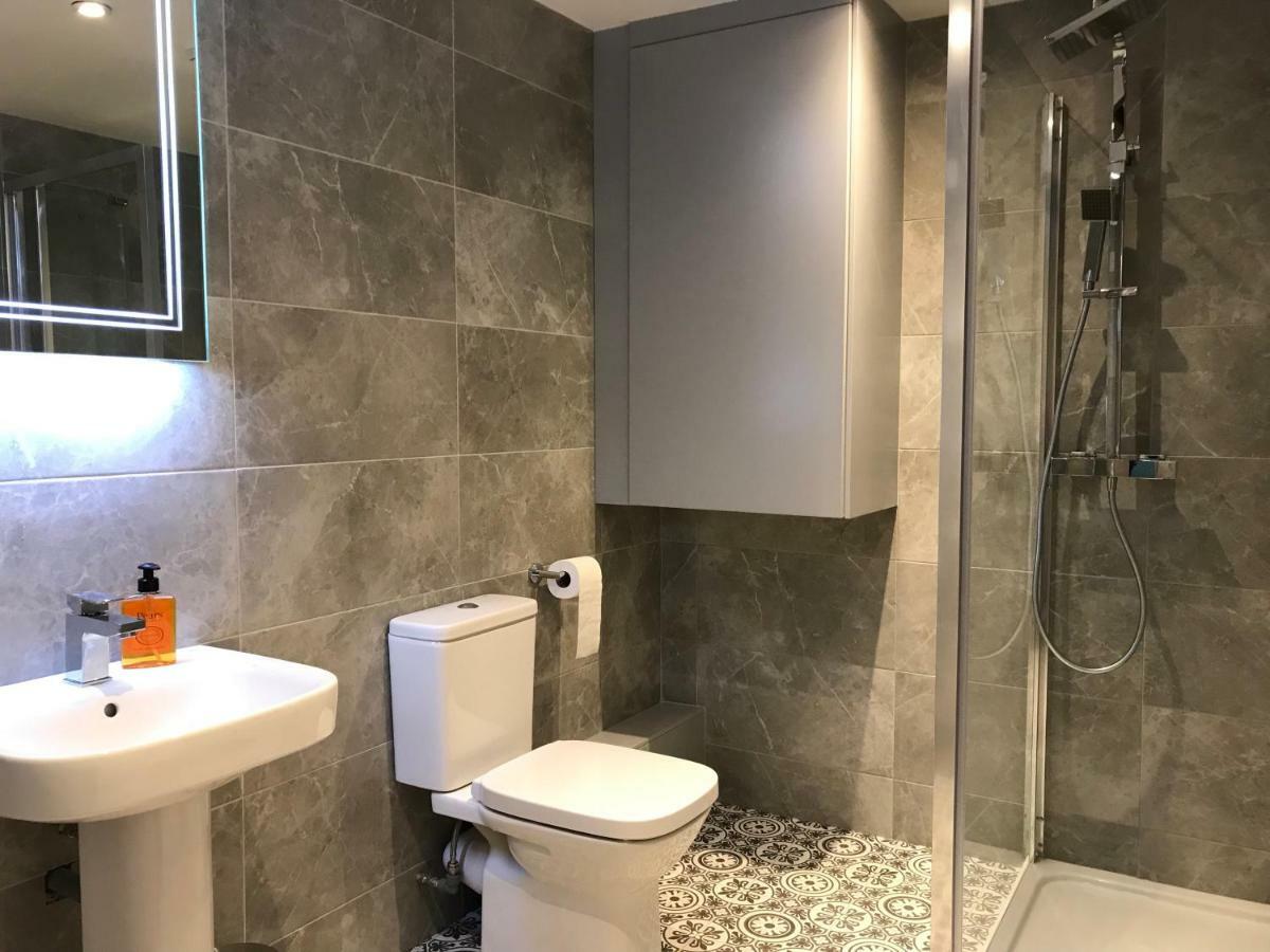 Bush House Accommodation - The Courthouse Apartment Bushmills Esterno foto